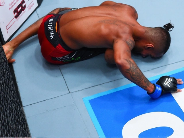 UFC Noche: Groin kick ends Reese vs. Dumas in no contest as crowd chants 'get up'